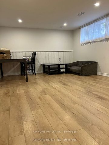 For Lease - 382 Sugar Maple Lane Unit# Basement, Richmond Hill, Ontario - Photo 2