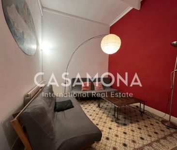 Room in an impressive historic shared apartment next to the Palau d... - Photo 4