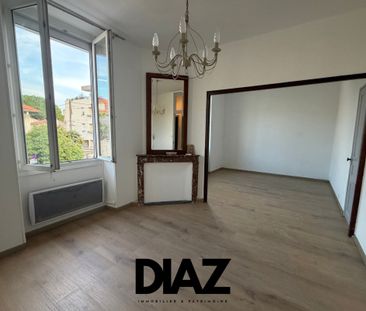 À LOUER APPARTEMENT T4 85,67 M2 NÎMES - Photo 1