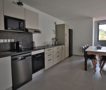 Location Appartement 3 pièces 69m² NIMES 30000 - Photo 4