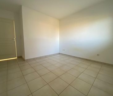« MONTFAVET - APPARTEMENT T3 58.86M² AVEC TERRASSE ET PARKING » - Photo 5