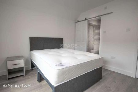 Grange Avenue, Earley, Reading, Berkshire, RG6 - Photo 4