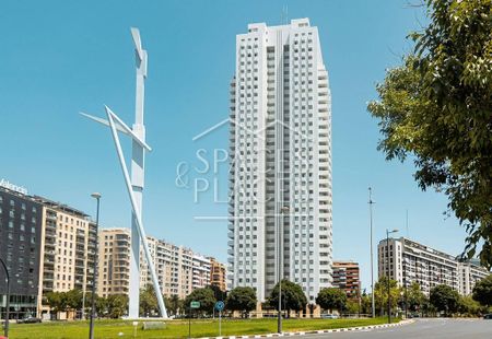 4 room luxury Flat for rent in Valencia, Spain - Photo 2