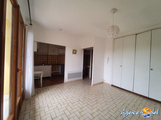 Location Appartement 1 pièce 24m² NARBONNE 11100 - Photo 1