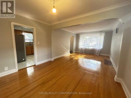 252 VIEWMOUNT AVENUE - Photo 2