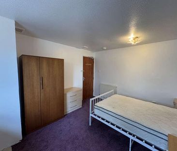 Nicholson Way, Cambridge, CB4 - Photo 2