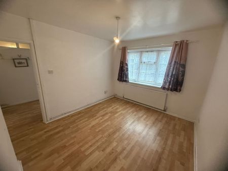 4 Bed End Terrace, Salop Street, B12 - Photo 5