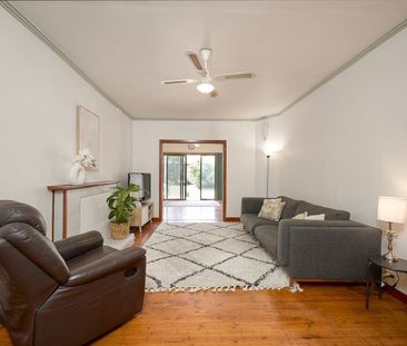 Fresh Bright and Modern - Photo 4