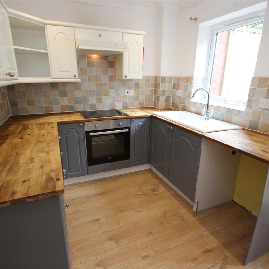 2 bed Terraced House for let - Photo 1