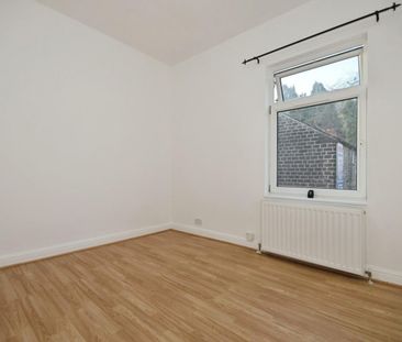 2 bedroom House To Let - Photo 5
