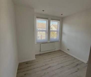 3 Bed Maisonette, Downstairs, SE25 - Photo 2