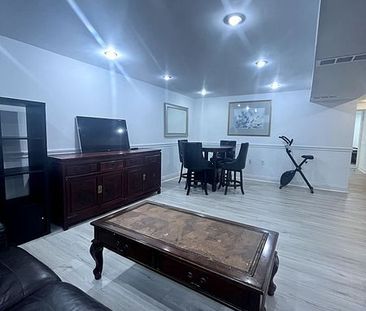 For Lease - 377 Taylor Mills Drive, Richmond Hill, Ontario - Photo 5