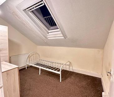 6 bedroom terraced house to rent - Photo 3
