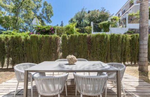 Ground Floor Apartment in The Golden Mile - Photo 1