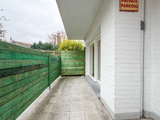 Gezellig 2-slpk appartement met terras, autostaanplaats, Torhout - Photo 1