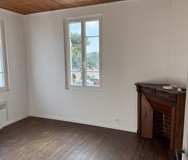 Location Appartement 2 pièces 35m² AGON COUTAINVILLE 50230 - Photo 1