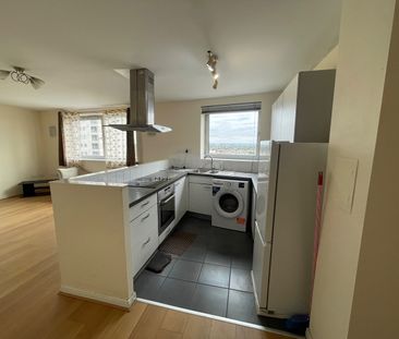 2 Bed Flat, City View, IG1 - Photo 5