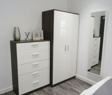 1 bedroom in a house share to rent - Photo 6