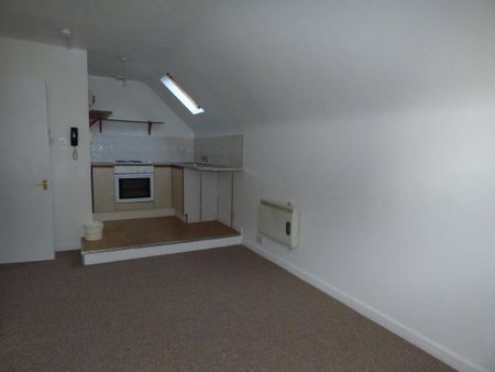 Studio to rent - Photo 5