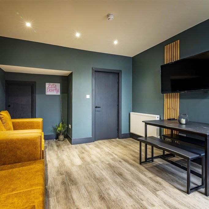 5 bedroom terraced house to rent - Photo 1