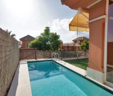 Alquiler de chalet pareado en Avenida Santa Clara Golf - Photo 5