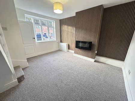 68 St James`s Road, Belfast, BT12 6ED - Photo 2