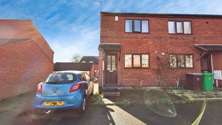 2 bedroom terraced to rent Allington Avenue, NG7 - Photo 2