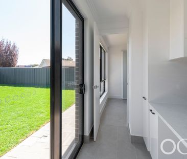 Open the Door To Contemporary Coastal Luxury - Photo 3