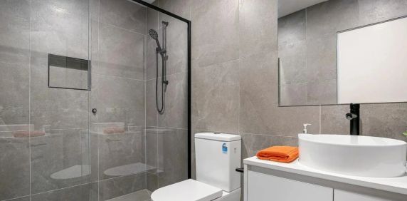 Modern Elegance Meets Everyday Convenience - Photo 2