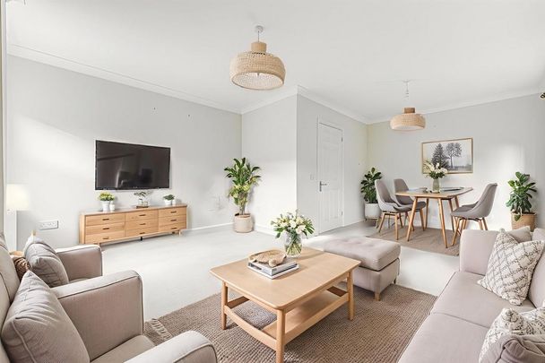 3 bedroom semi-detached house to rent - Photo 1