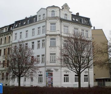 große 3 Zimmer Wohnung schöner Altbau - Photo 2