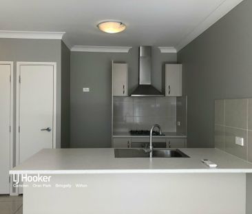 4B Russell Street, Oran Park - Photo 1