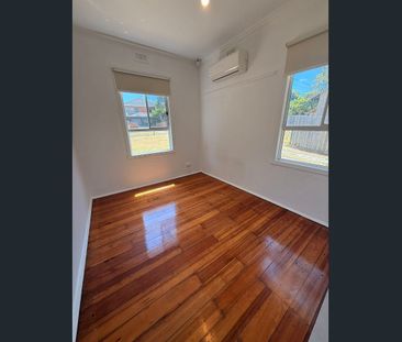 Spacious Family Home in Reservoir - Photo 4