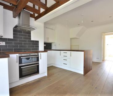 3 bedroom semi-detached house to rent - Photo 4