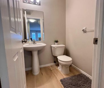 For Lease - 155 Highland Crescent Unit# B10, Kitchener, Ontario - Photo 3