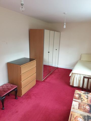 Studio Flat, London, NW4 - Photo 2