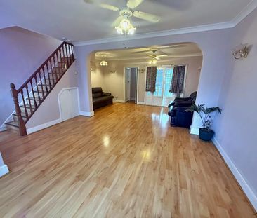 3 bedroom terraced house to rent - Photo 2