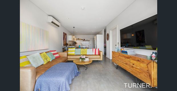 City Fringe Living with Stunning Views and Unbeatable Convenience - Photo 1