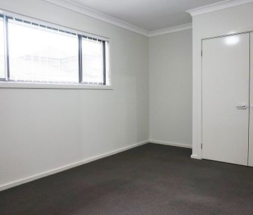 Exclusive Living in Mulgoa Rise - Photo 4