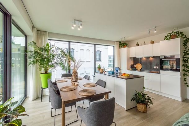 Appartement te huur - Photo 1