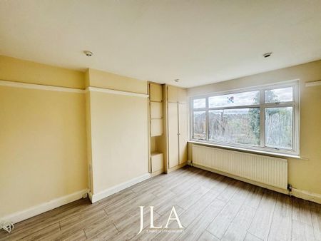 3 bedroom semi-detached house to rent - Photo 4