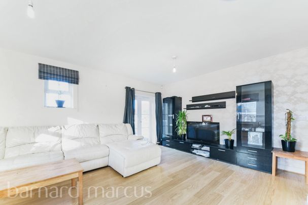 Beaumont Drive, Worcester Park - Photo 1