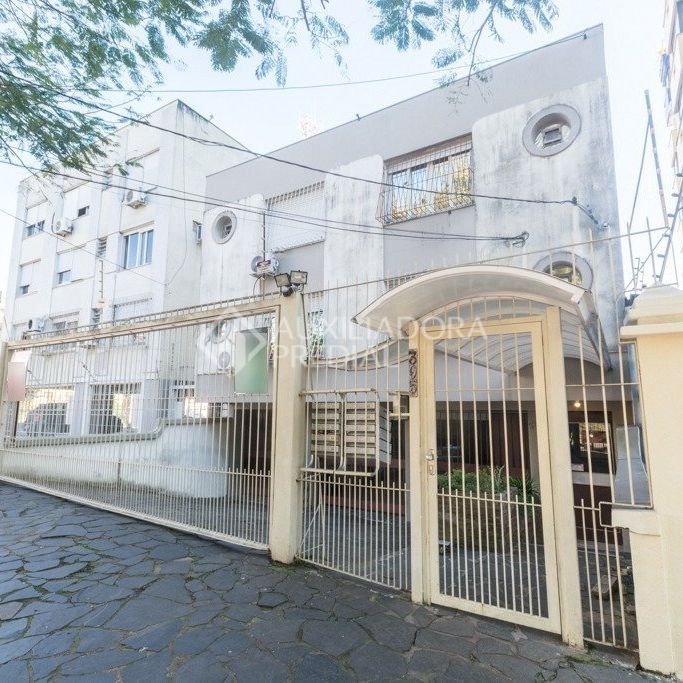 Apartamento com 2 quartos e 66m² para alugar em Passo da Areia, Porto Alegre. - Foto 1