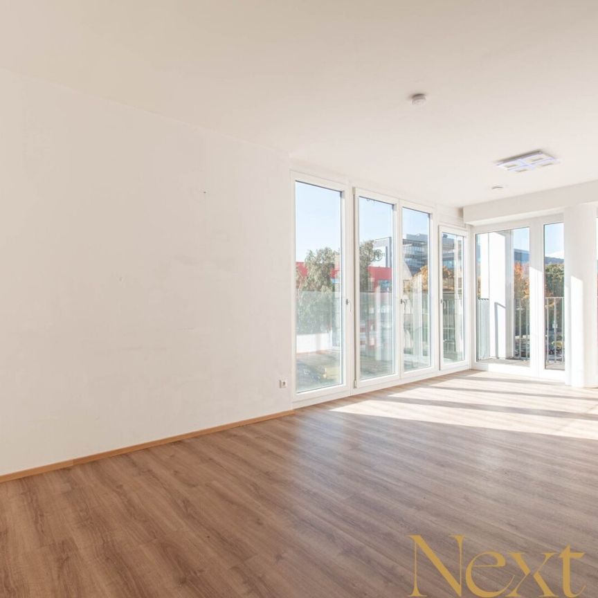 Attraktive 3-Zimmer-Wohnung mit Terrasse und voll ausgestatteter Küche nähe Wifi zu vermieten! (Top 31) - Photo 1