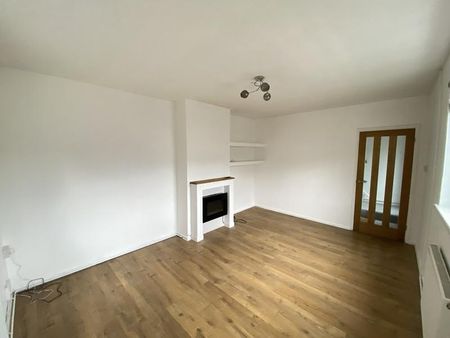 2 bedroom semi-detached house to rent - Photo 3