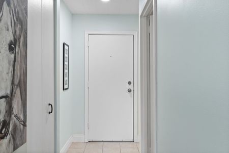 For Lease - 105 Conroy Crescent Unit# 301, Guelph, Ontario - Photo 2