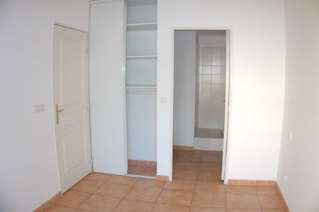 Location Appartement 2 pièces 32m² AIX EN PROVENCE 13100 - Photo 2