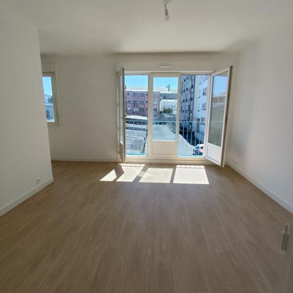 Location Appartement 4 pièces 71m² BREST 29200 - Photo 1