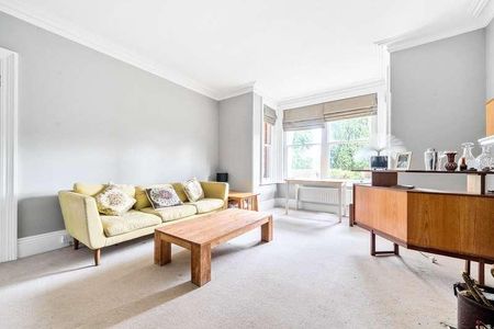 Peperharow Road, Godalming, Surrey, GU7 - Photo 2