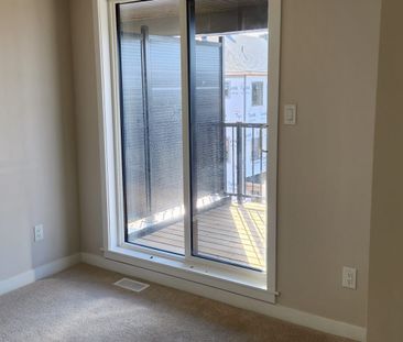 For Lease - 602 Parnian Private, Barrhaven, Ontario - Photo 2
